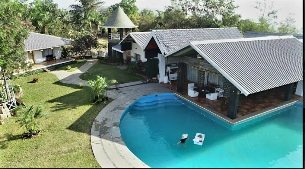 White Canvas Villas