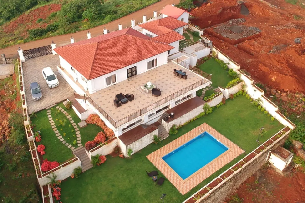 White Manor
